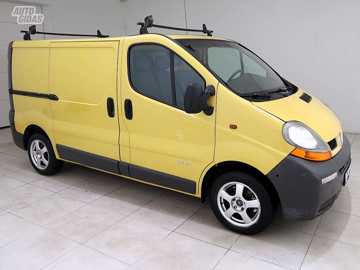 Renault Trafic 2004 г Грузовой микроавтобус