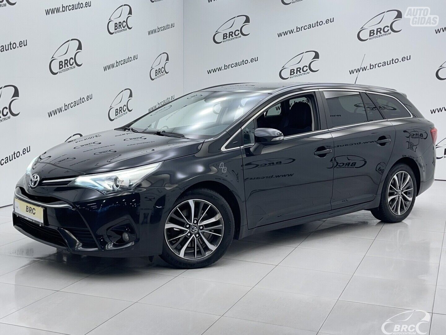 Toyota Avensis 2.0 D-4D Wagon 2015 y