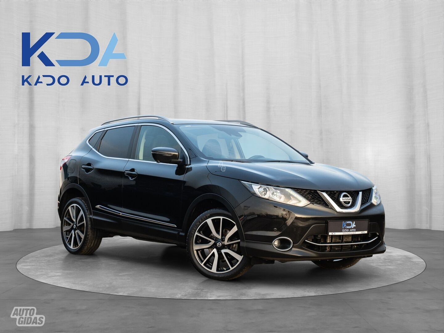 Nissan Qashqai 2016 г Внедорожник / Кроссовер