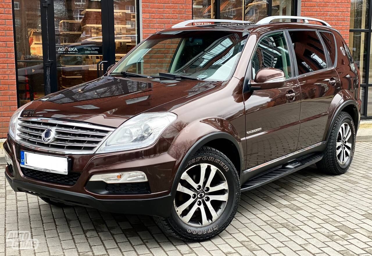 Ssangyong REXTON 2014 г Внедорожник / Кроссовер