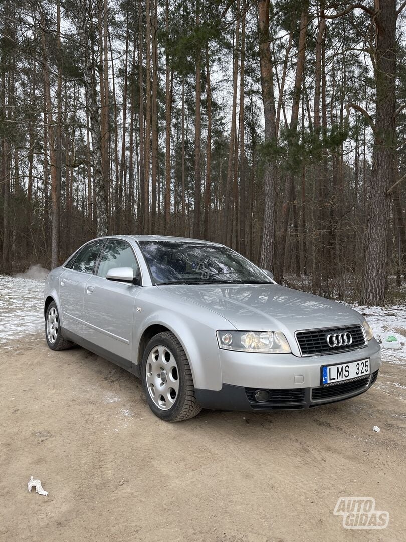 Audi A4 2003 m Sedanas