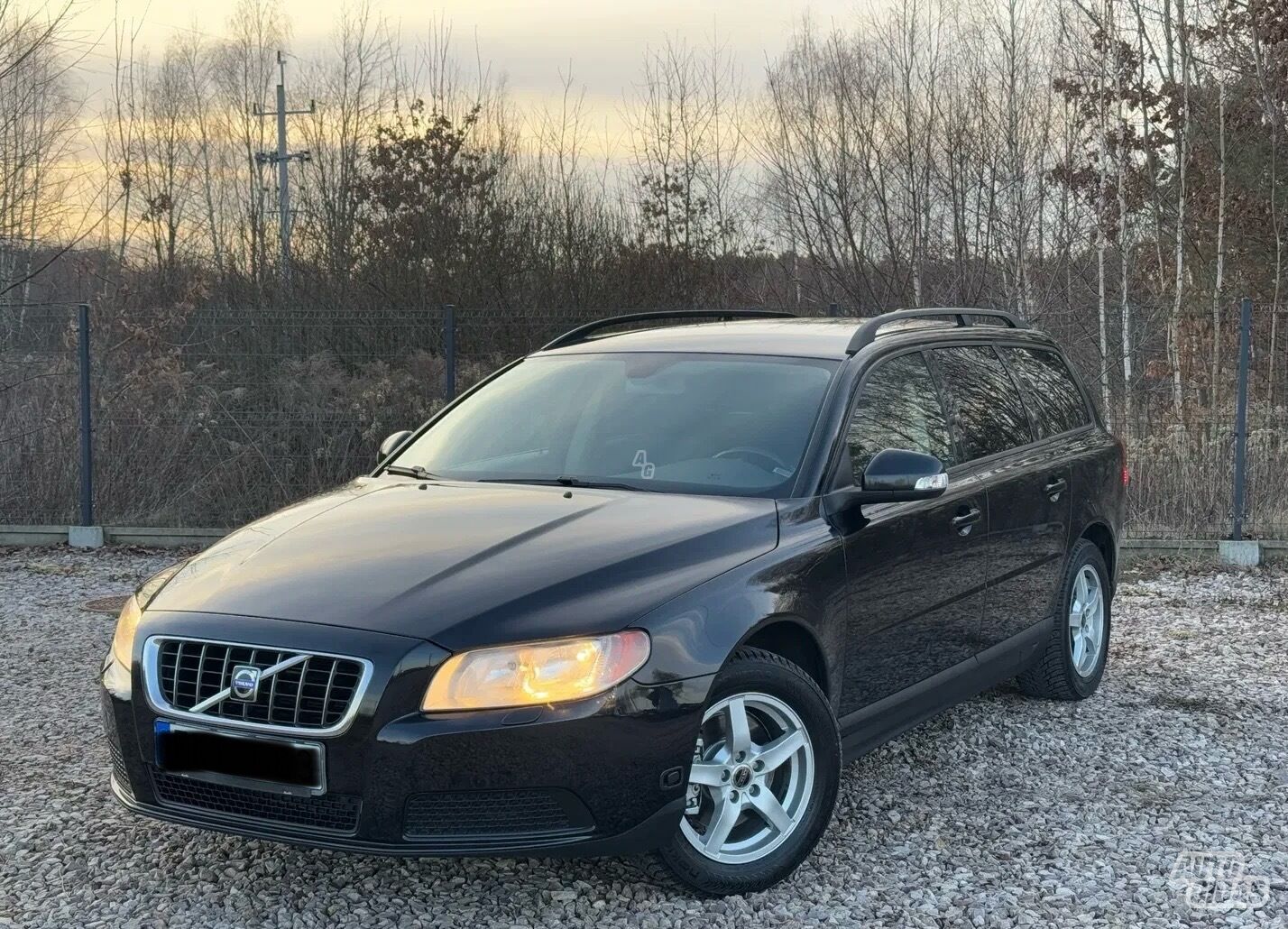 Volvo V70 2010 y Wagon