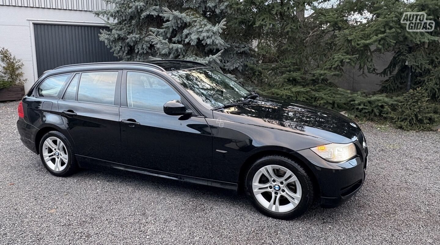 Bmw 320 2010 г Универсал