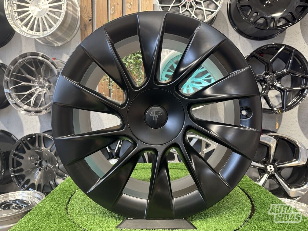 Autowheels Tesla Model Y  10-Spoke Style lengvojo lydinio R20 ratlankiai