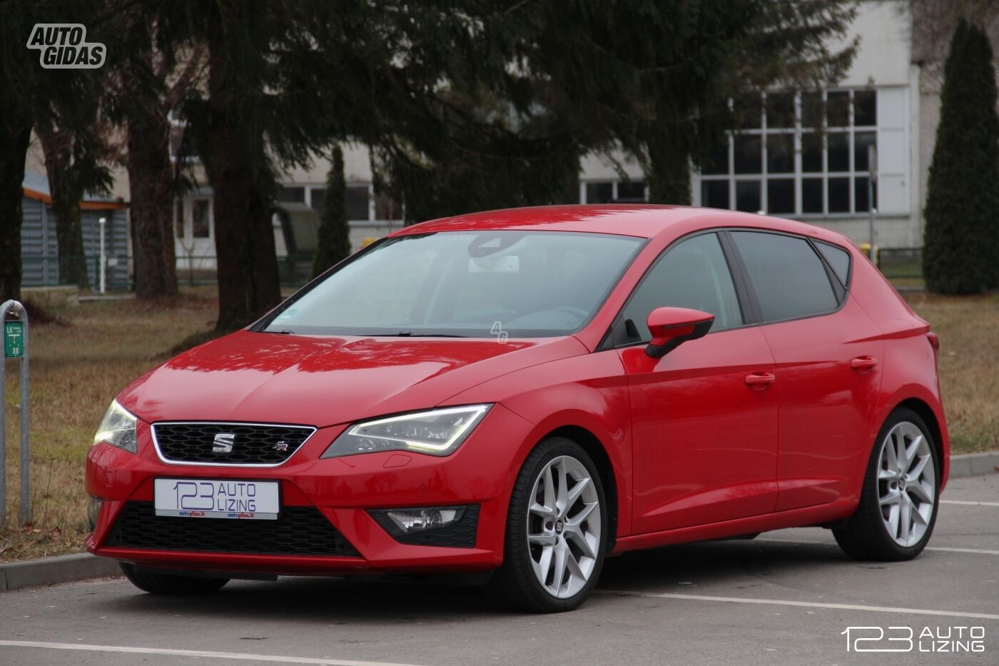 Seat Leon 2013 г Хэтчбек