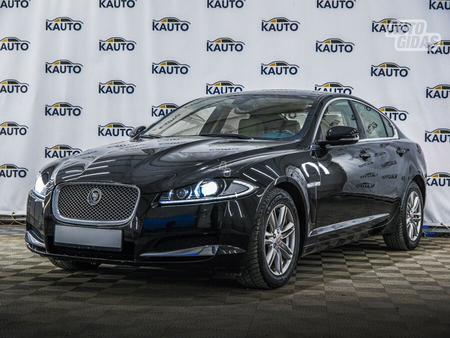 Jaguar XF 2013 y Sedan