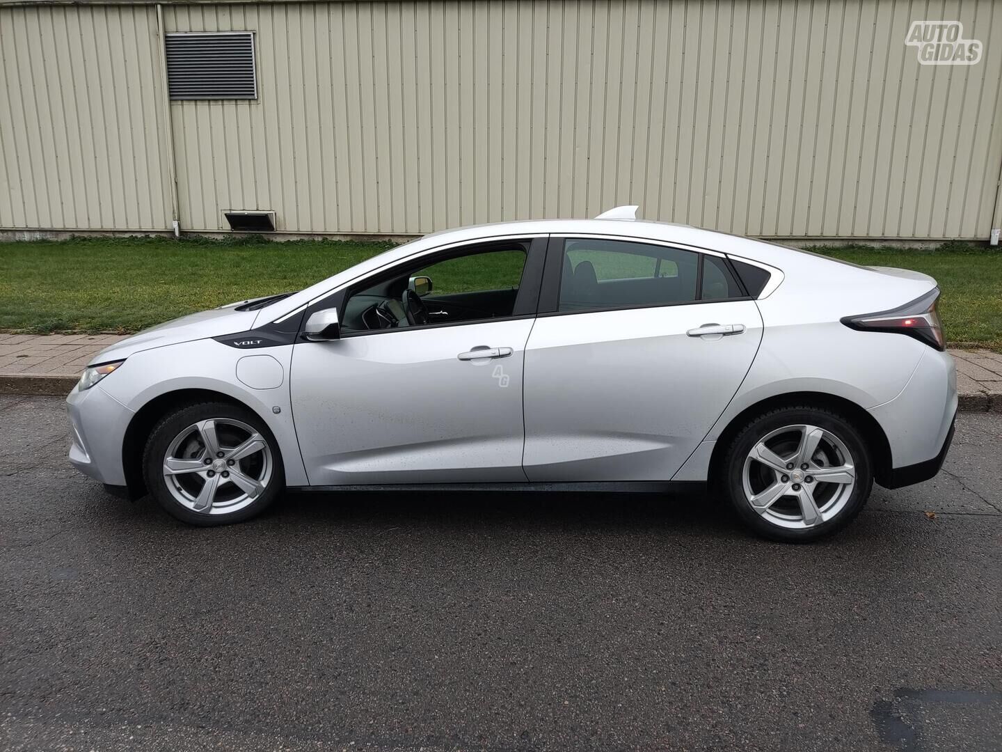 Chevrolet Volt 2019 y Hatchback