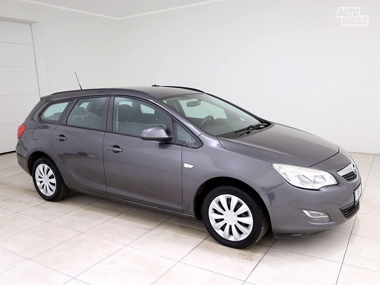 Opel Astra 2012 г Универсал