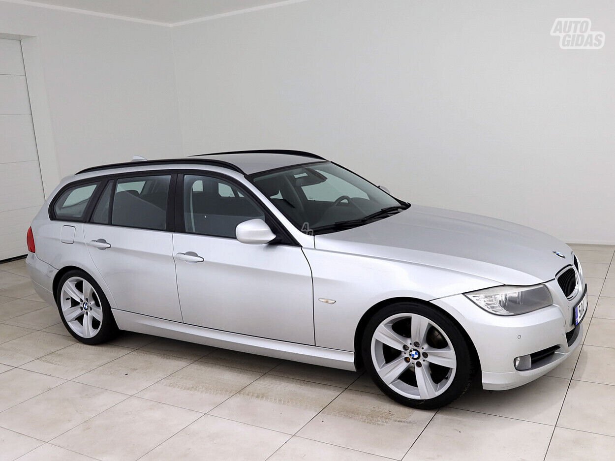 Bmw 318 2012 m Universalas