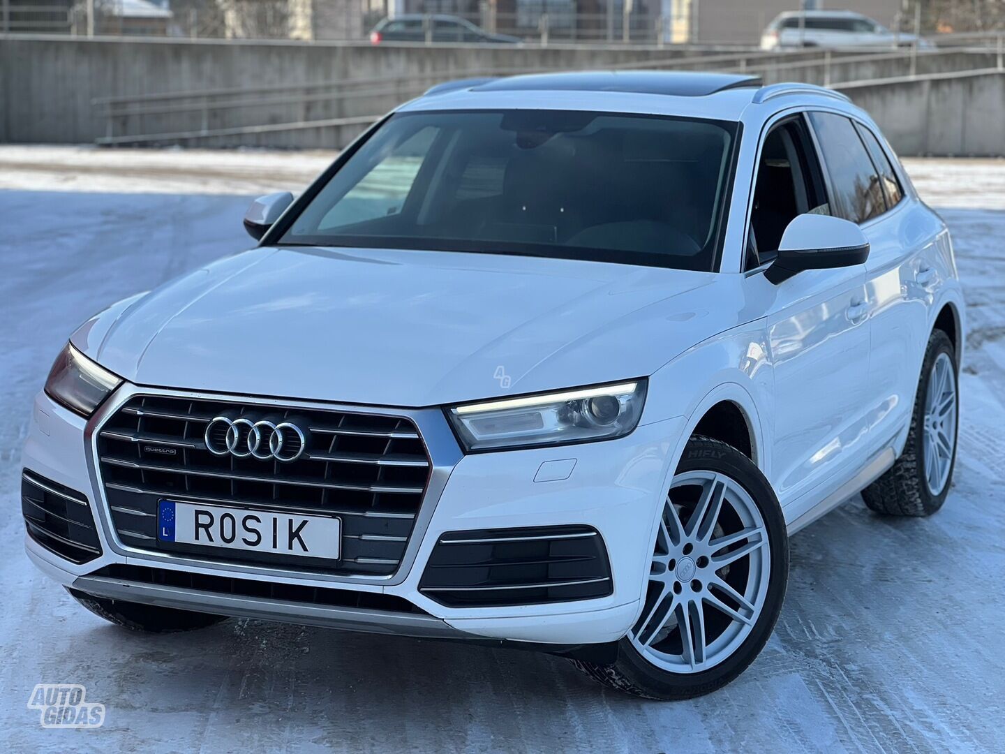 Audi Q5 2018 y Off-road / Crossover