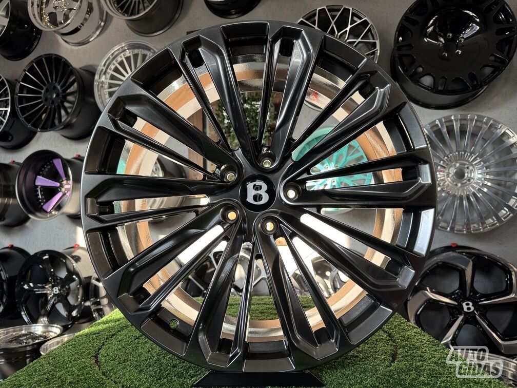 Autowheels Forged Bentley Bentayga style lengvojo lydinio R22 ratlankiai