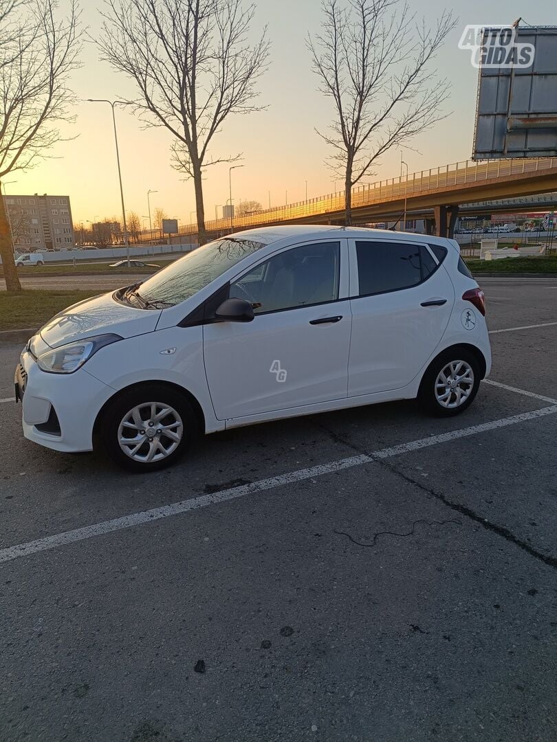 Hyundai i10 2019 y Sedan