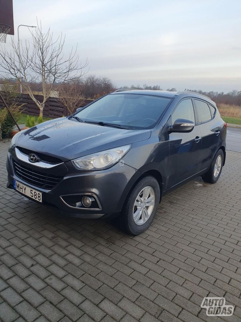 Hyundai ix35 2010 г Хэтчбек