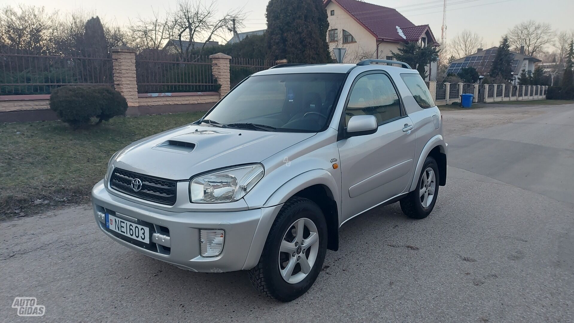 Toyota RAV4 2003 y Off-road / Crossover