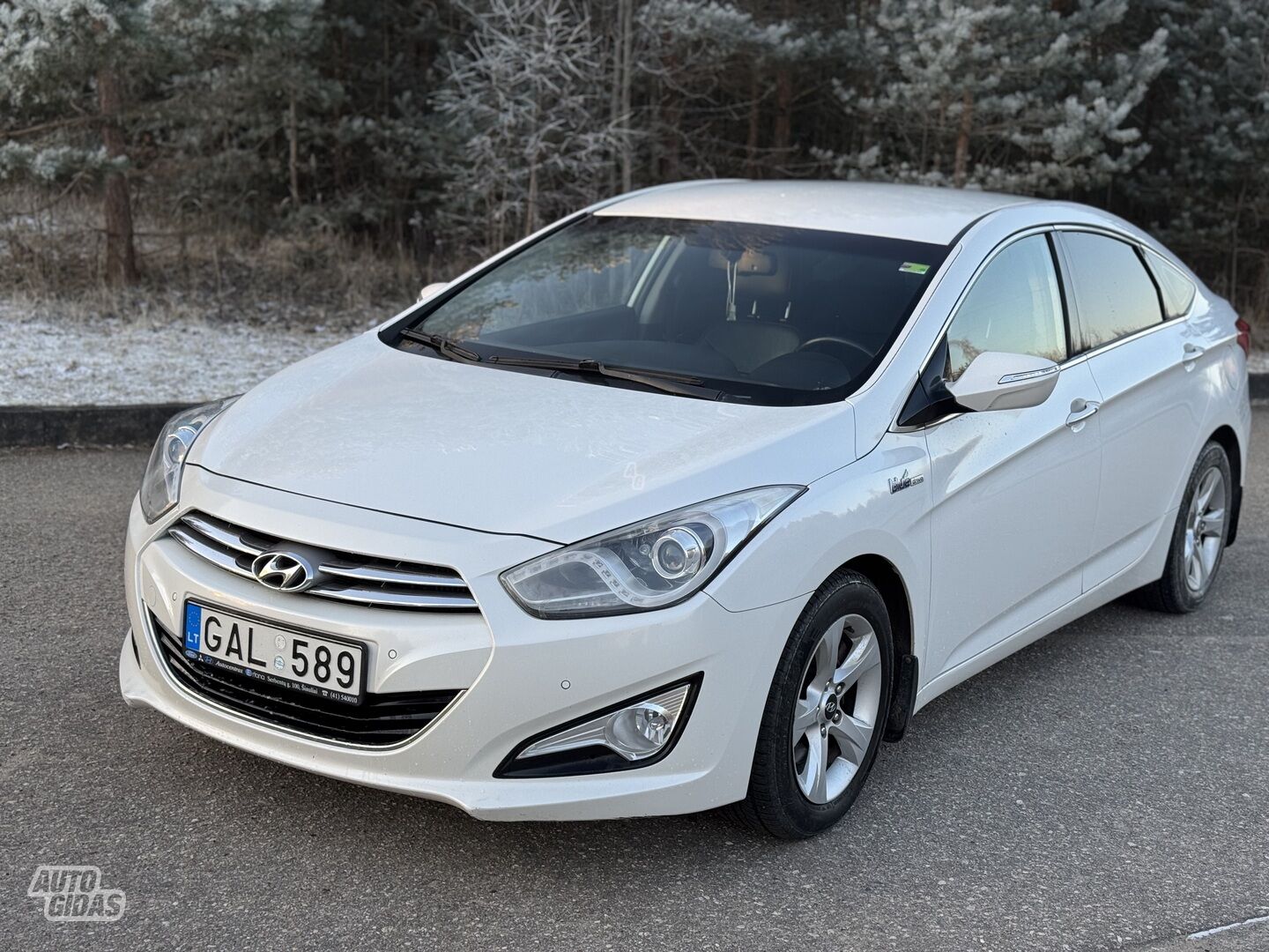 Hyundai i40 2012 г Седан