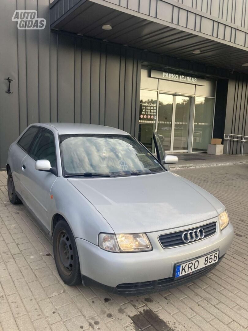 Audi A3 1998 г Хэтчбек