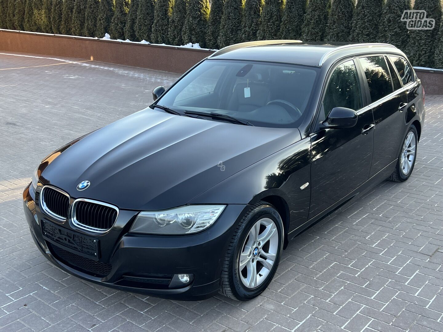 Bmw 318 2011 m Universalas