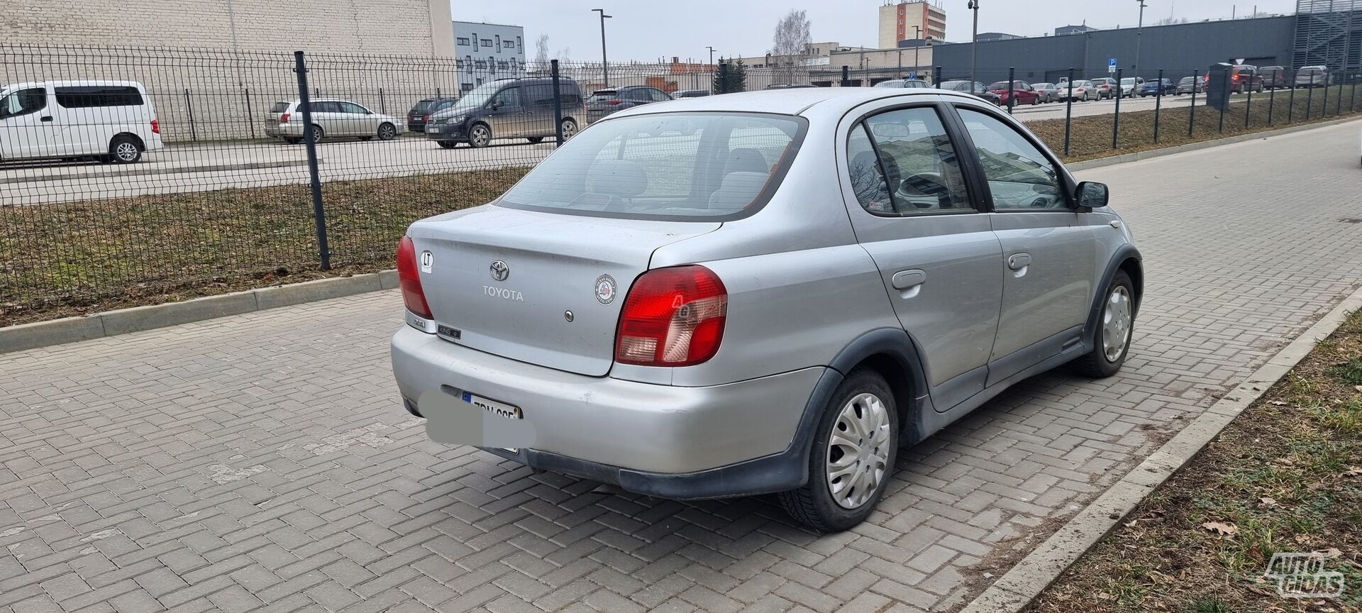 Toyota Echo 2003 y Sedan