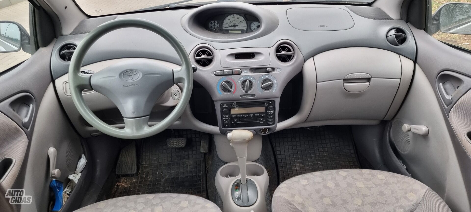 Toyota Echo 2003 m Sedanas