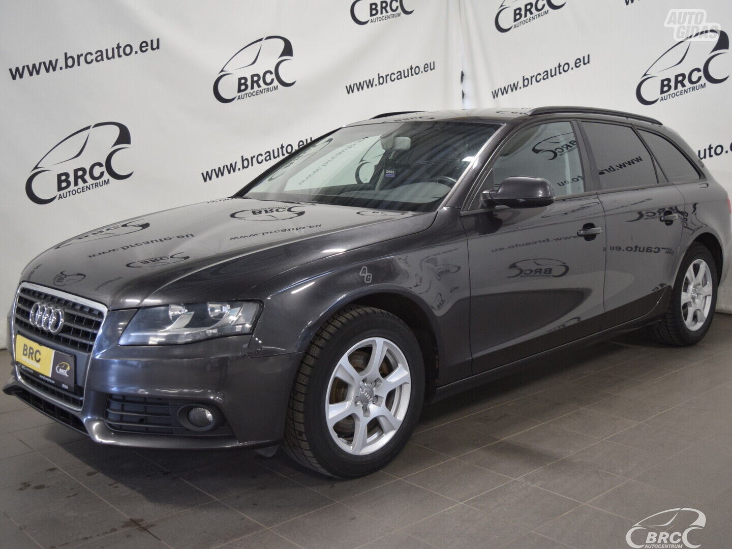 Audi A4 Avant M/T 2012 y