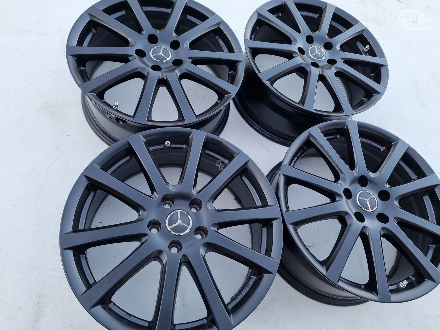 Mercedes-Benz C klasė, R18 C 280 light alloy R18 rims