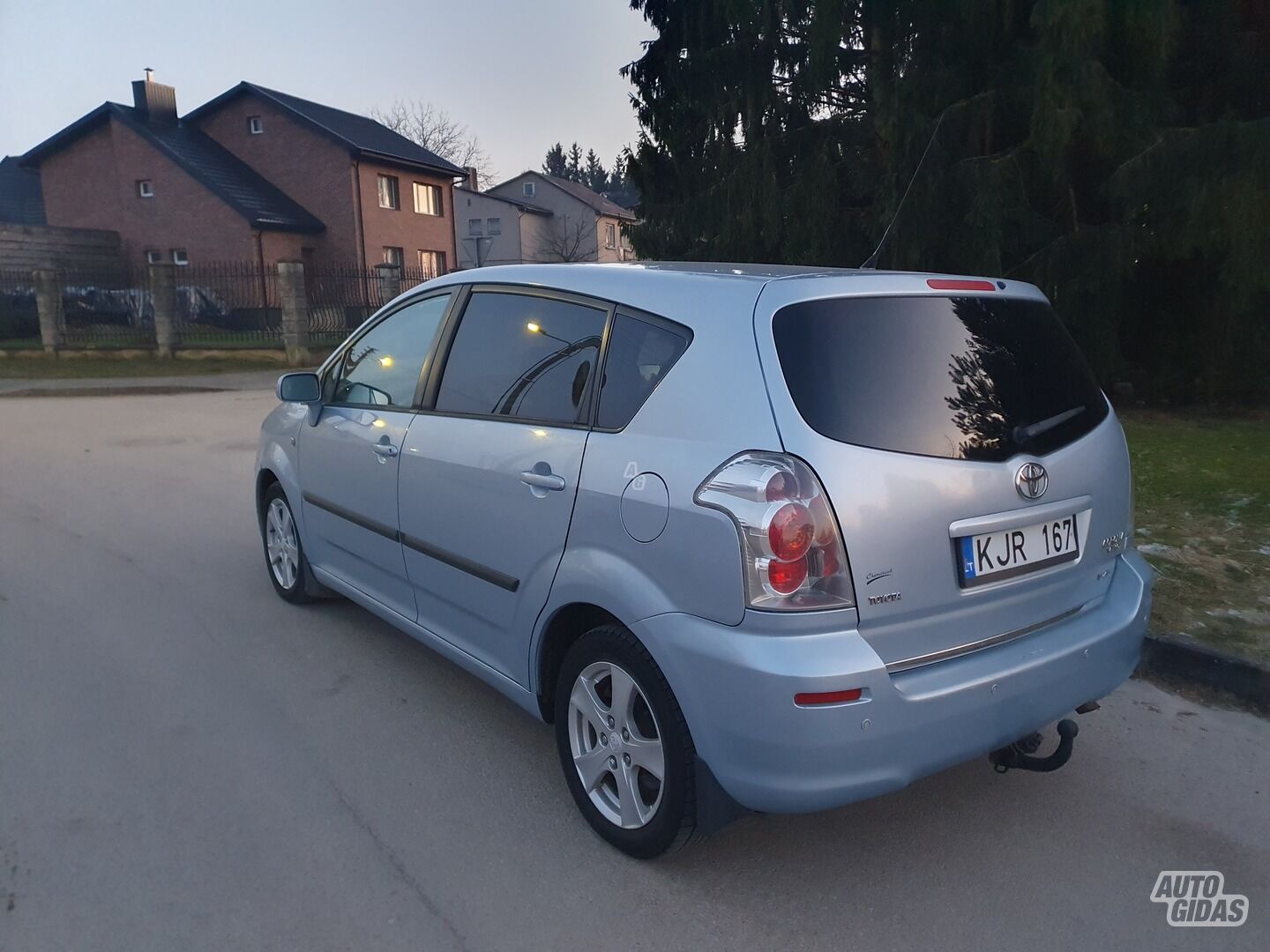 Toyota Corolla Verso 2006 г Минивэн