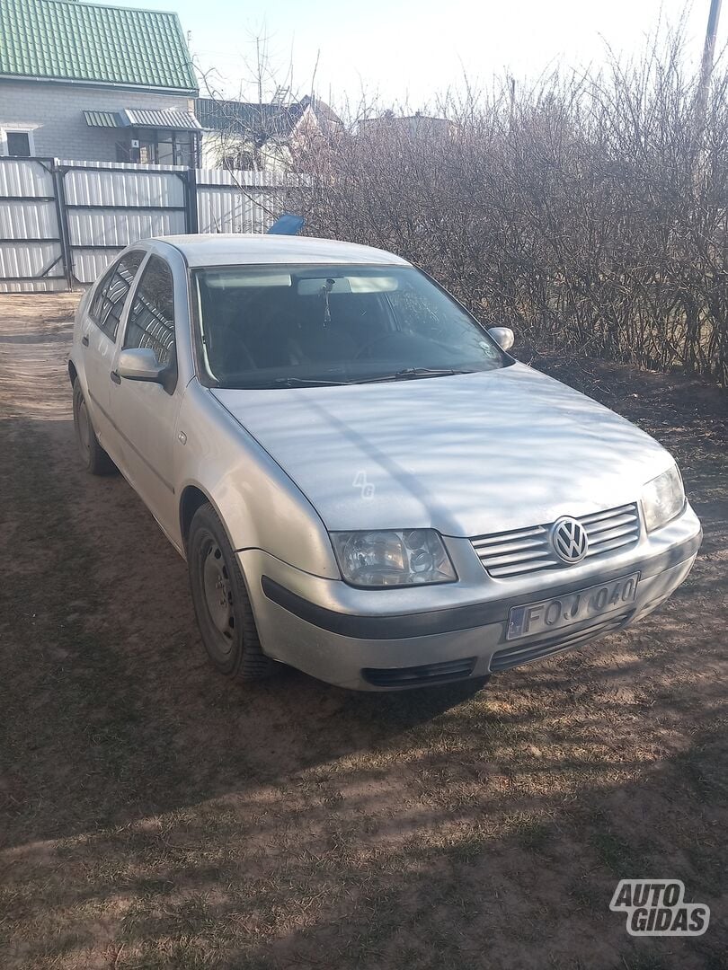 Volkswagen Bora 2002 y Sedan