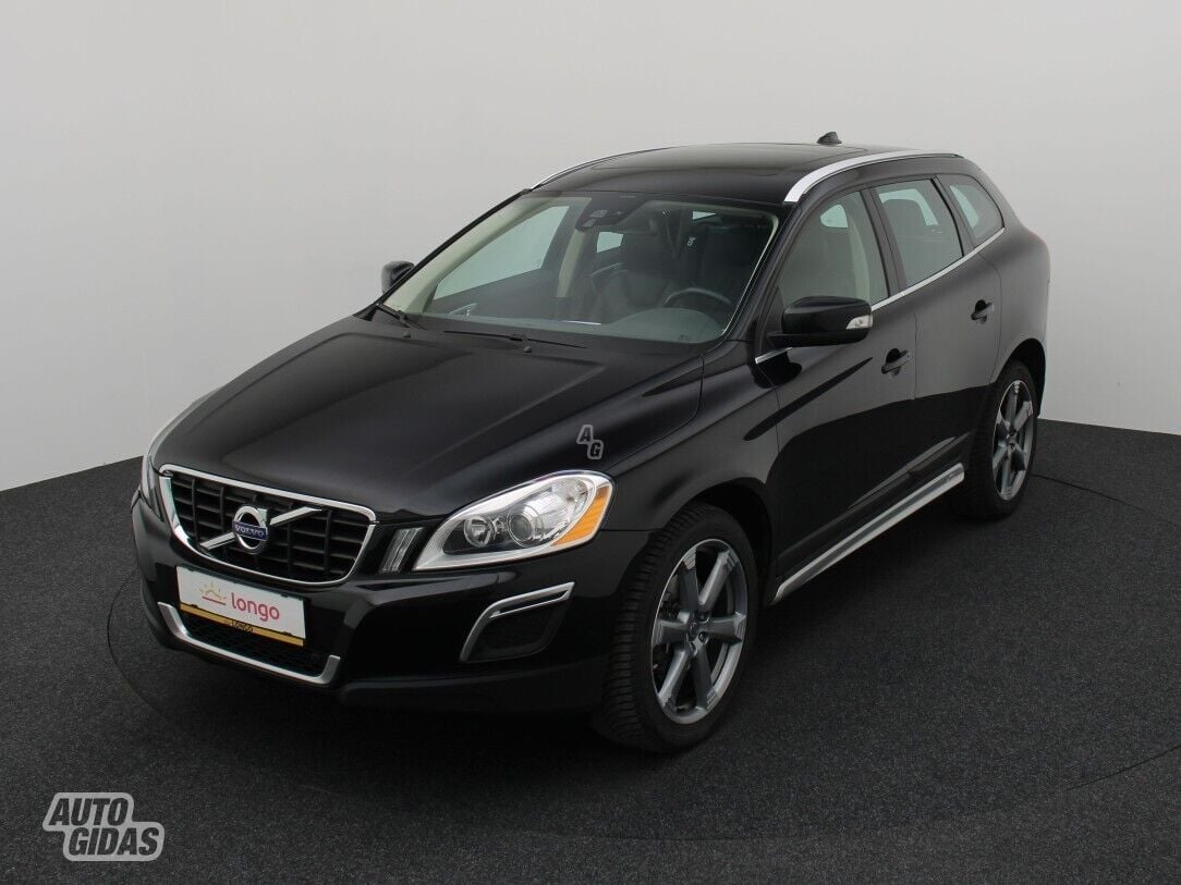 Volvo XC60 2011 г Внедорожник / Кроссовер