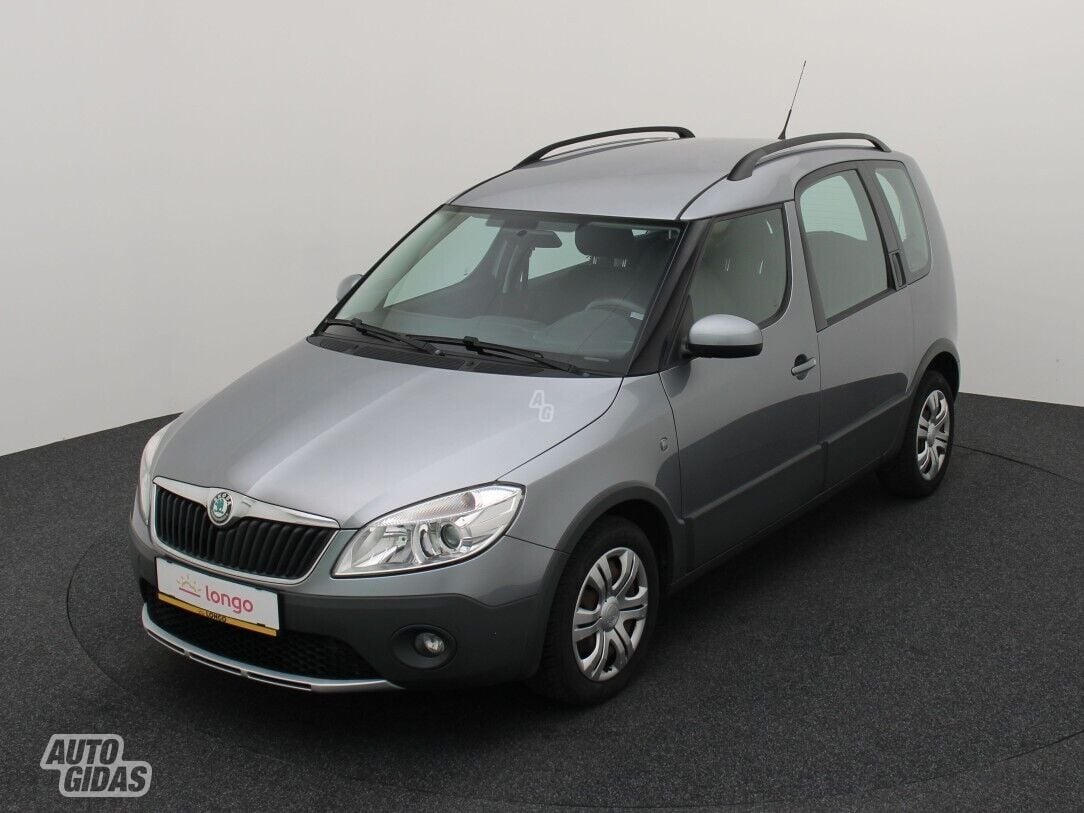 Skoda Roomster 2011 г Минивэн