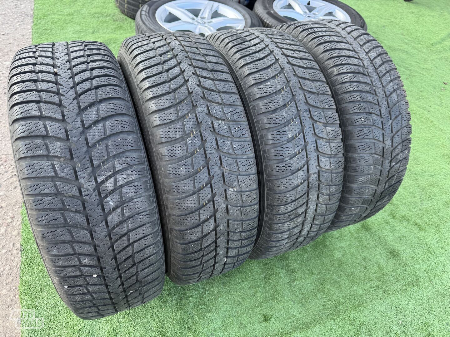 Kumho Siunciam, 5+8mm R16 зимние шины для автомобилей