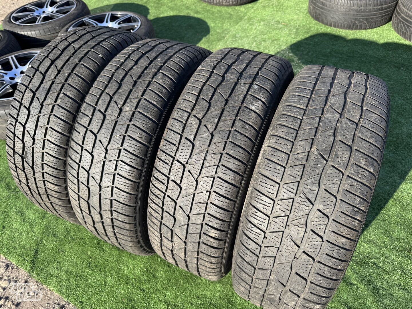 Continental Siunciam, 6mm 2019m R18 winter tyres passanger car