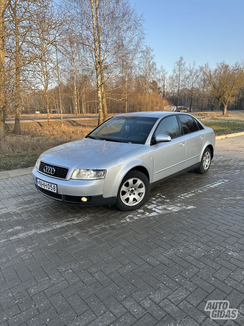 Audi A4 2003 y Sedan