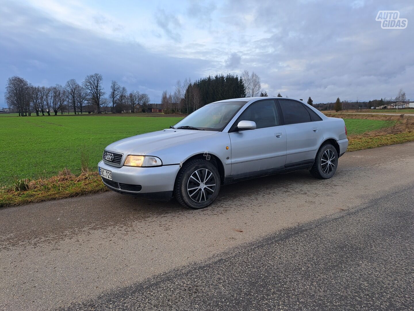 Audi A4 1997 y Sedan