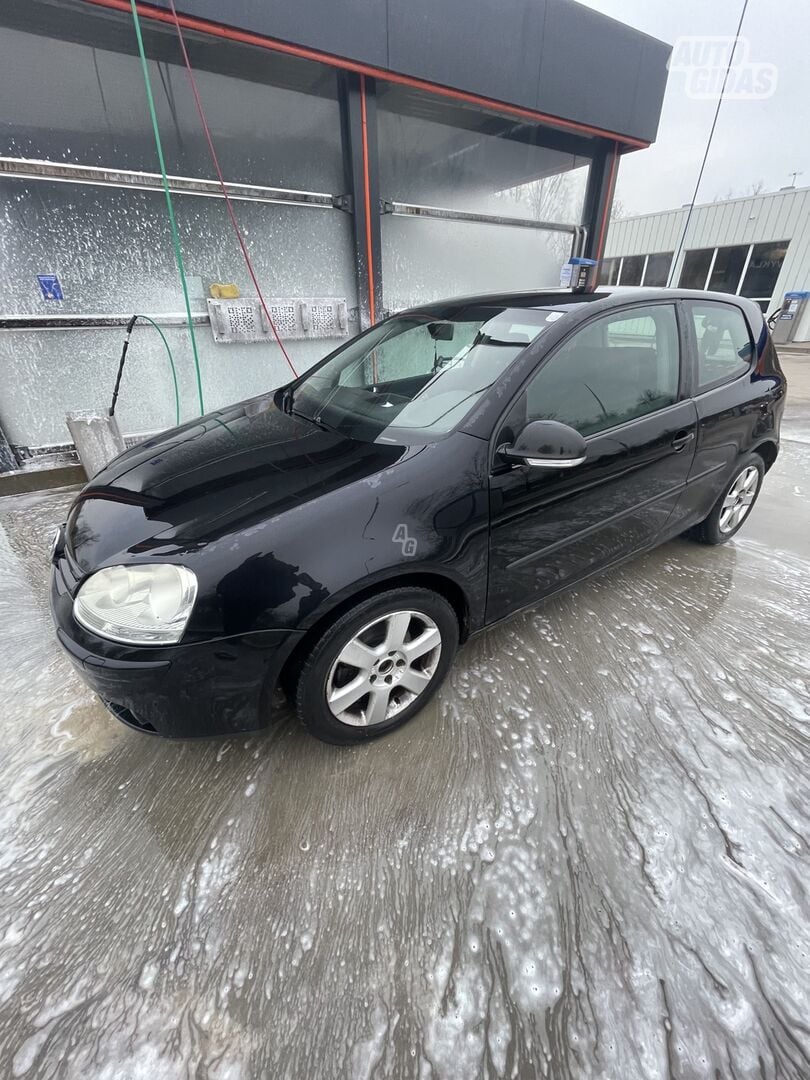 Volkswagen Golf 2008 г Хэтчбек