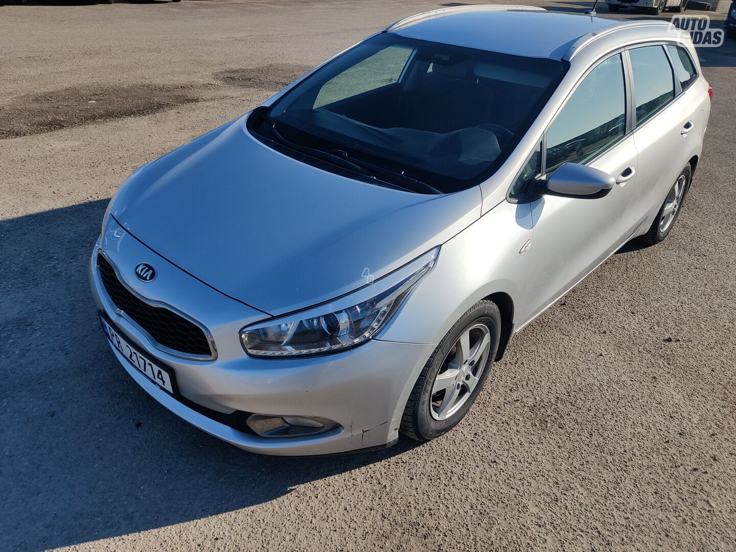 Kia Cee'd 2013 y Wagon