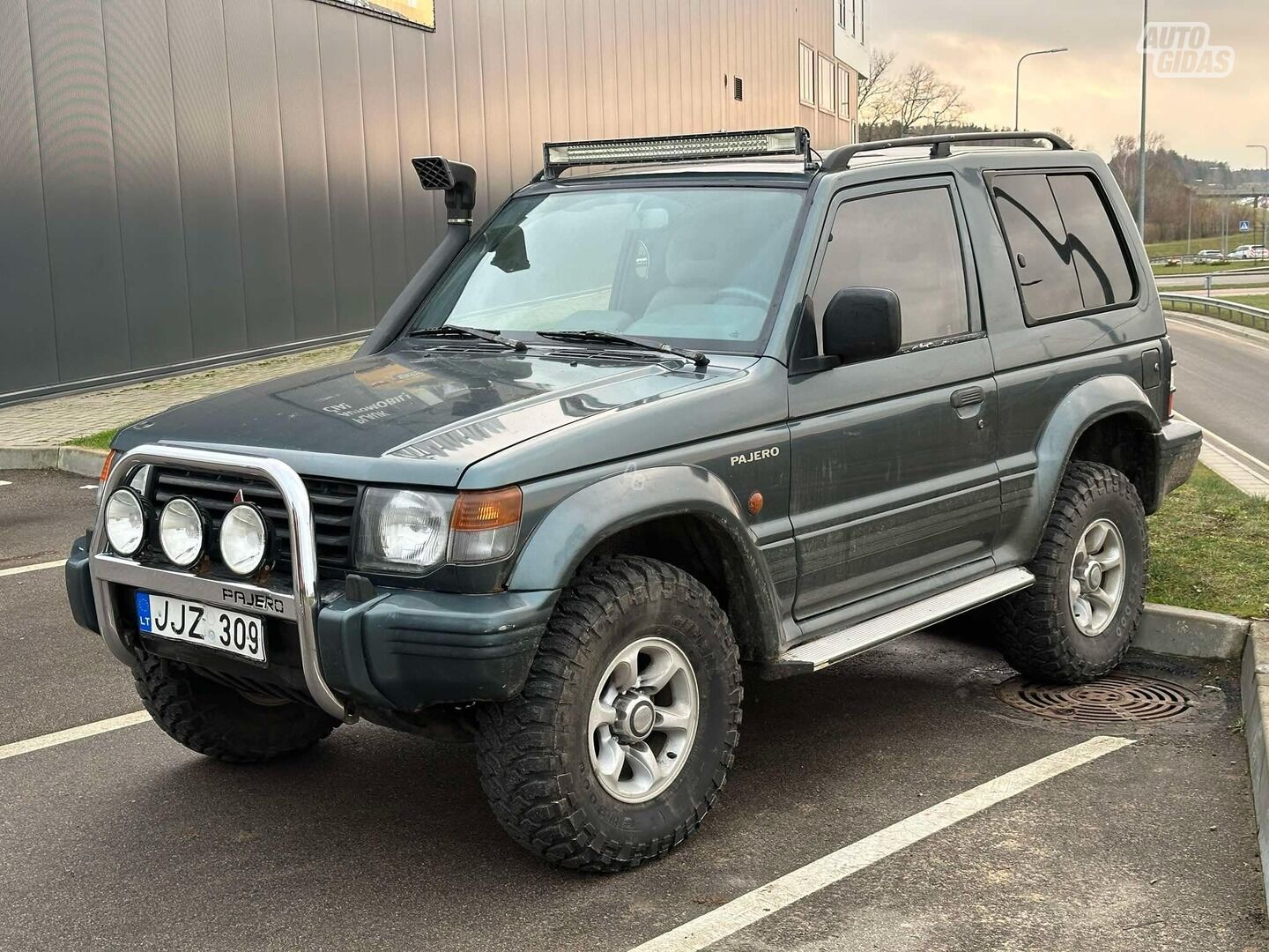 Mitsubishi Pajero 1994 y Off-road / Crossover