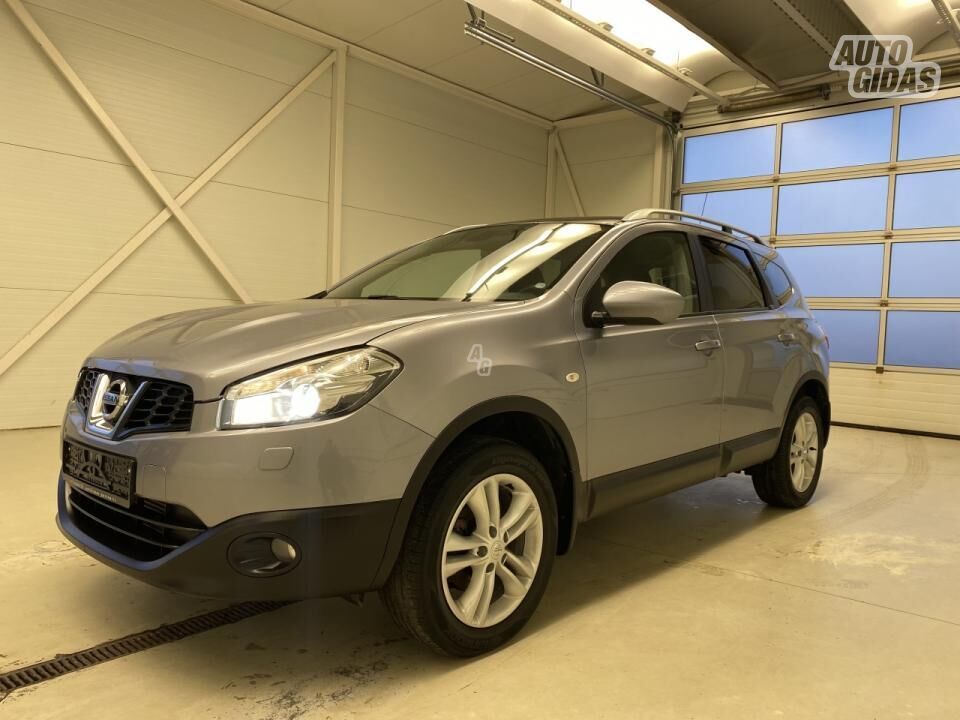 Nissan Qashqai+2 2013 г Другой