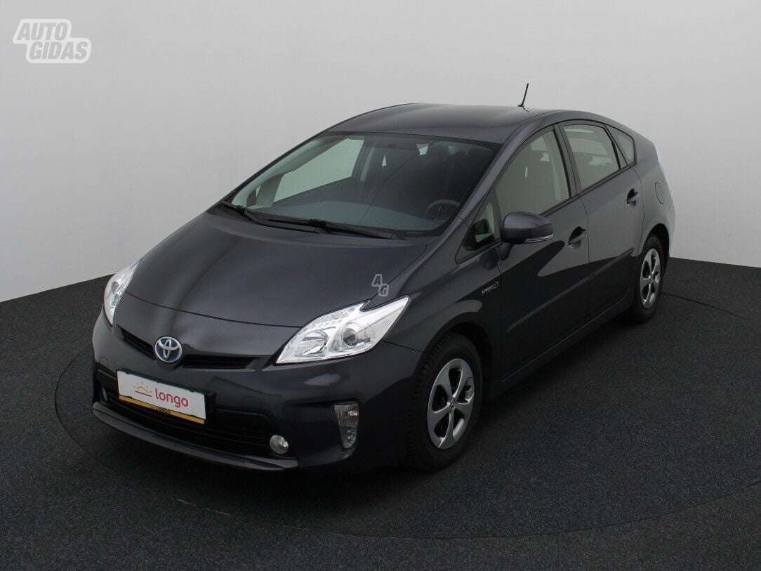 Toyota Prius 2012 г Хэтчбек