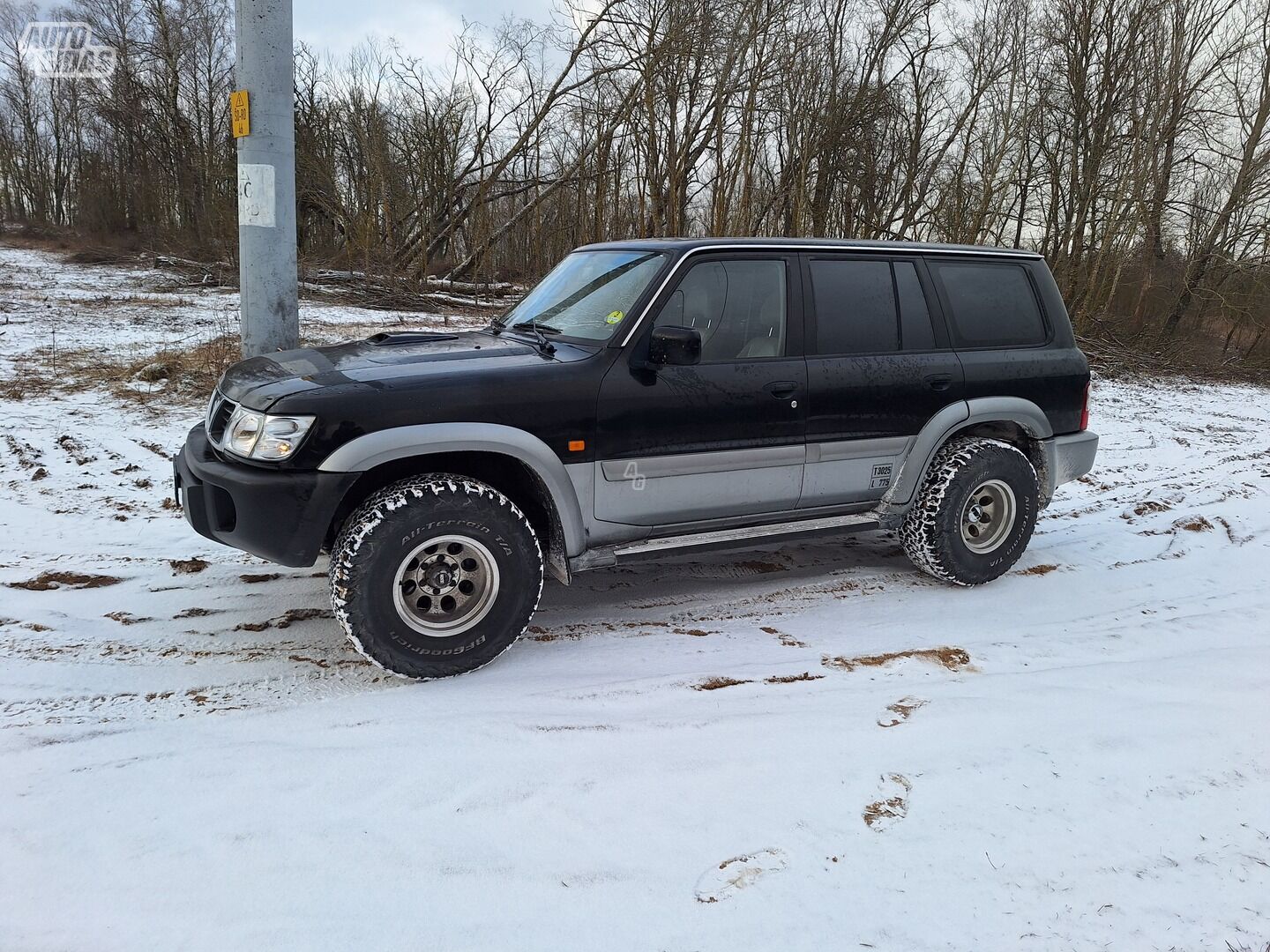 Nissan Patrol 2003 г Внедорожник / Кроссовер