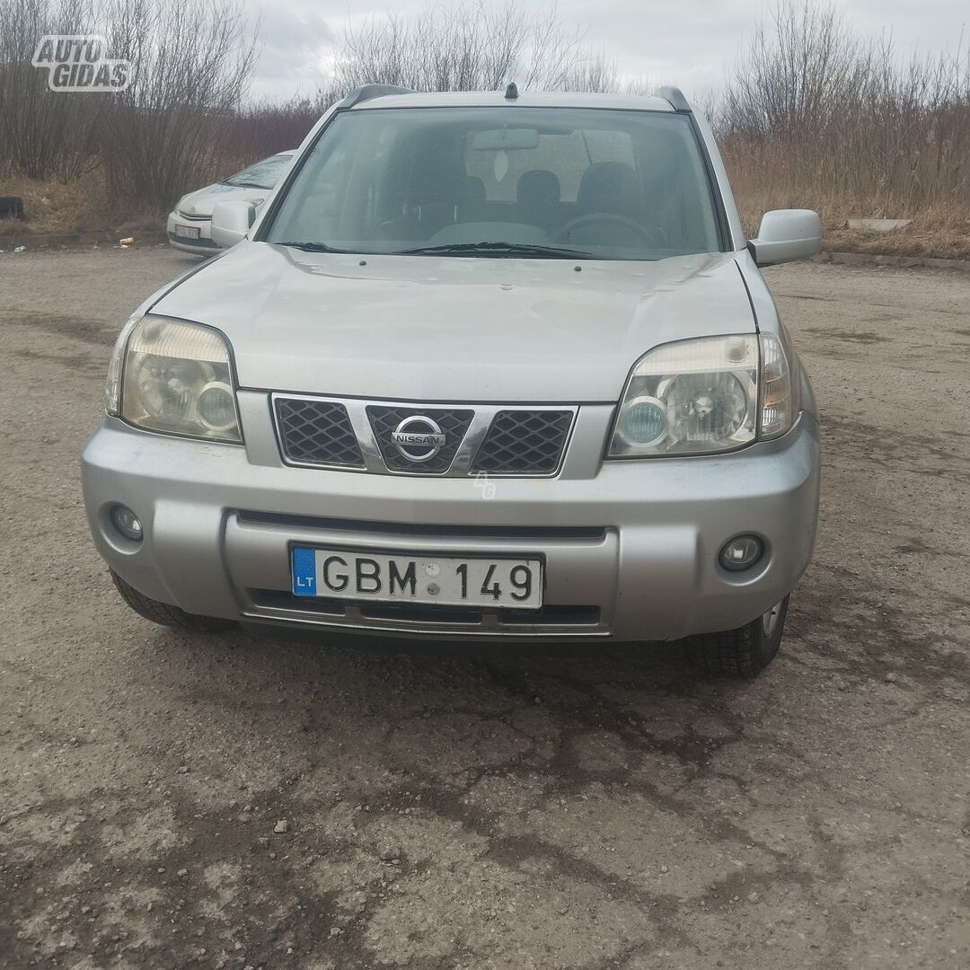 Nissan X-Trail 2005 г Внедорожник / Кроссовер