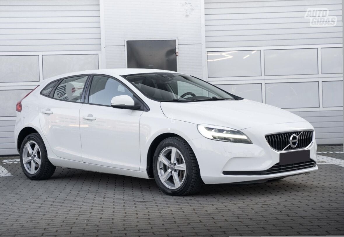 Volvo V40 2016 m Hečbekas