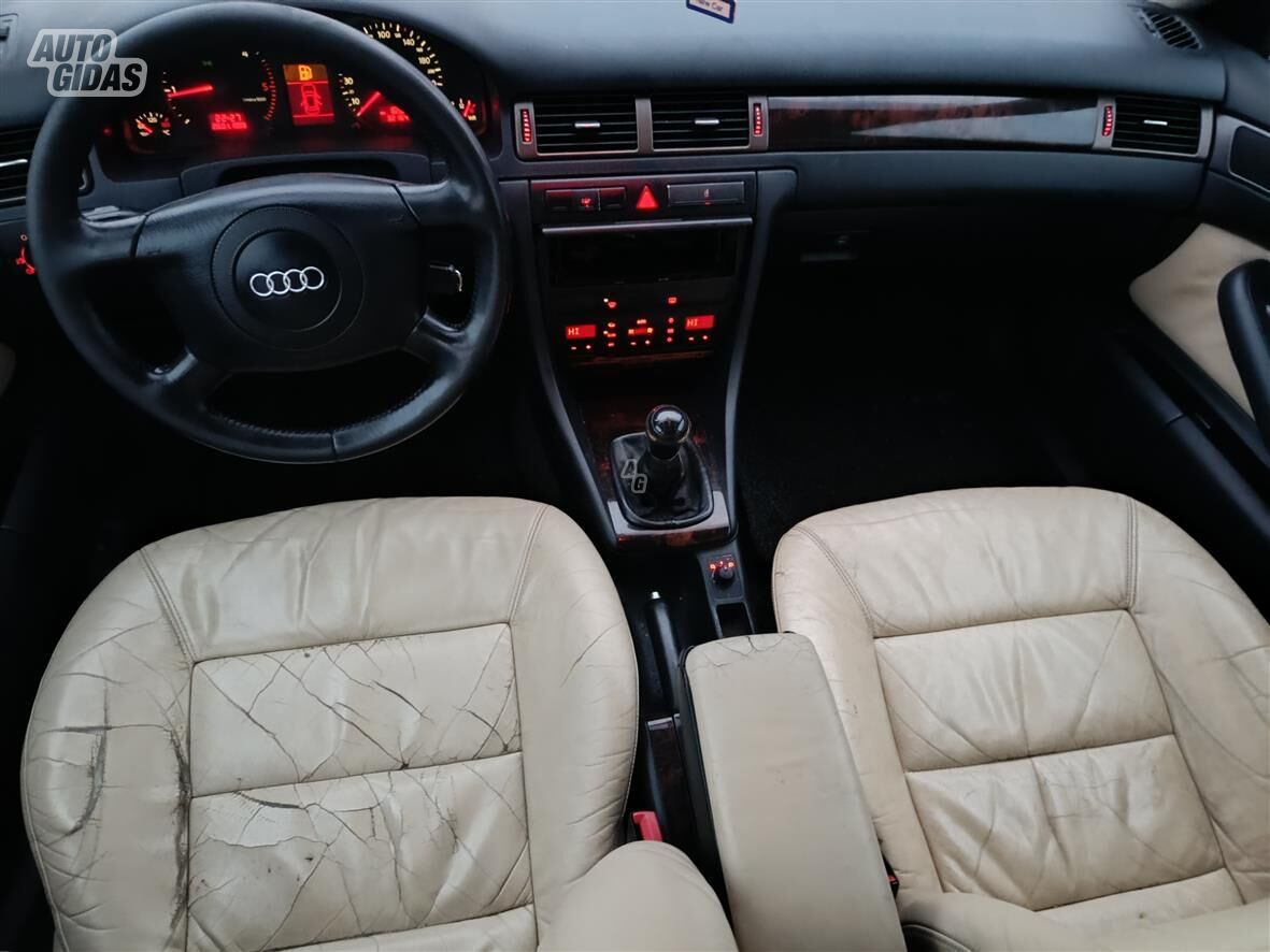 Audi A6 2001 г Универсал