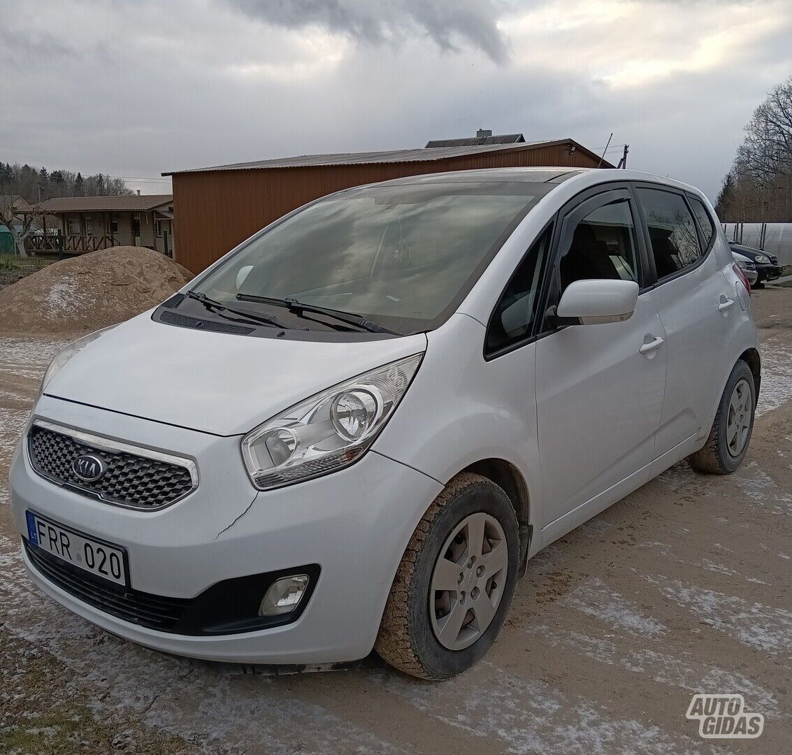 Kia Venga 2011 y Hatchback