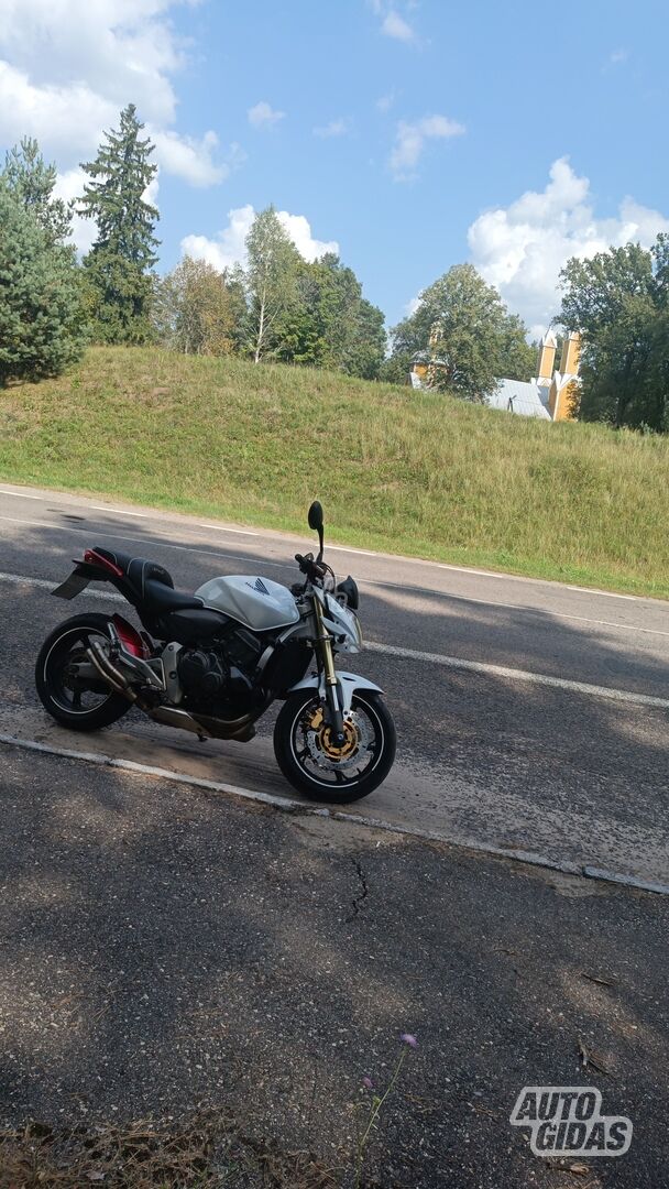 Honda CB 2008 г Классический / Streetbike мотоцикл