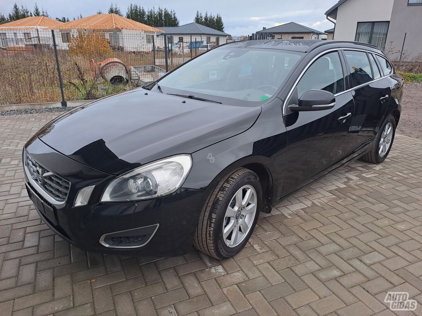 Volvo V60 2012 m Universalas