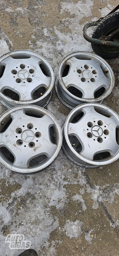 A 170 light alloy R15 rims