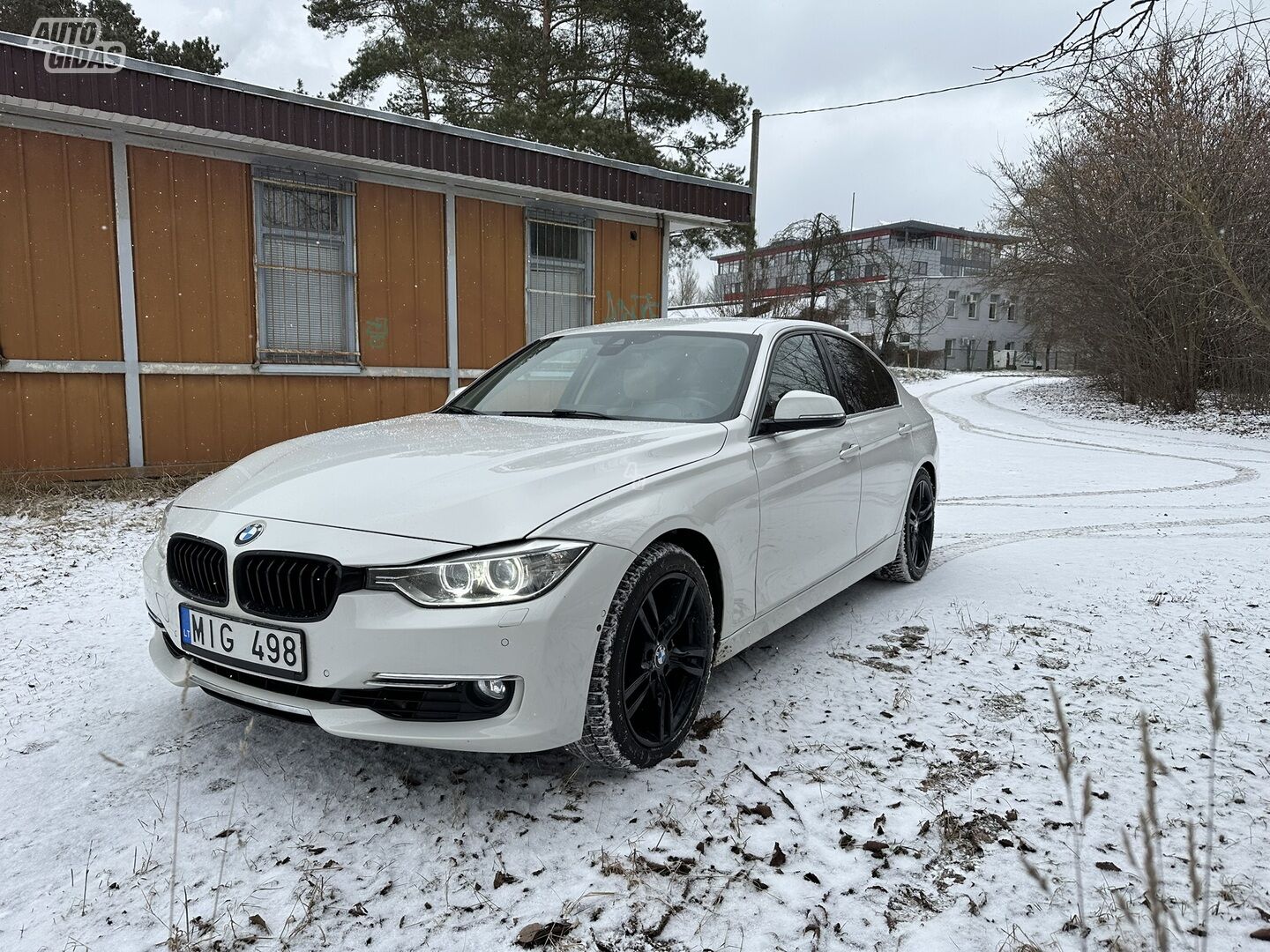 Bmw 318 2012 m Sedanas