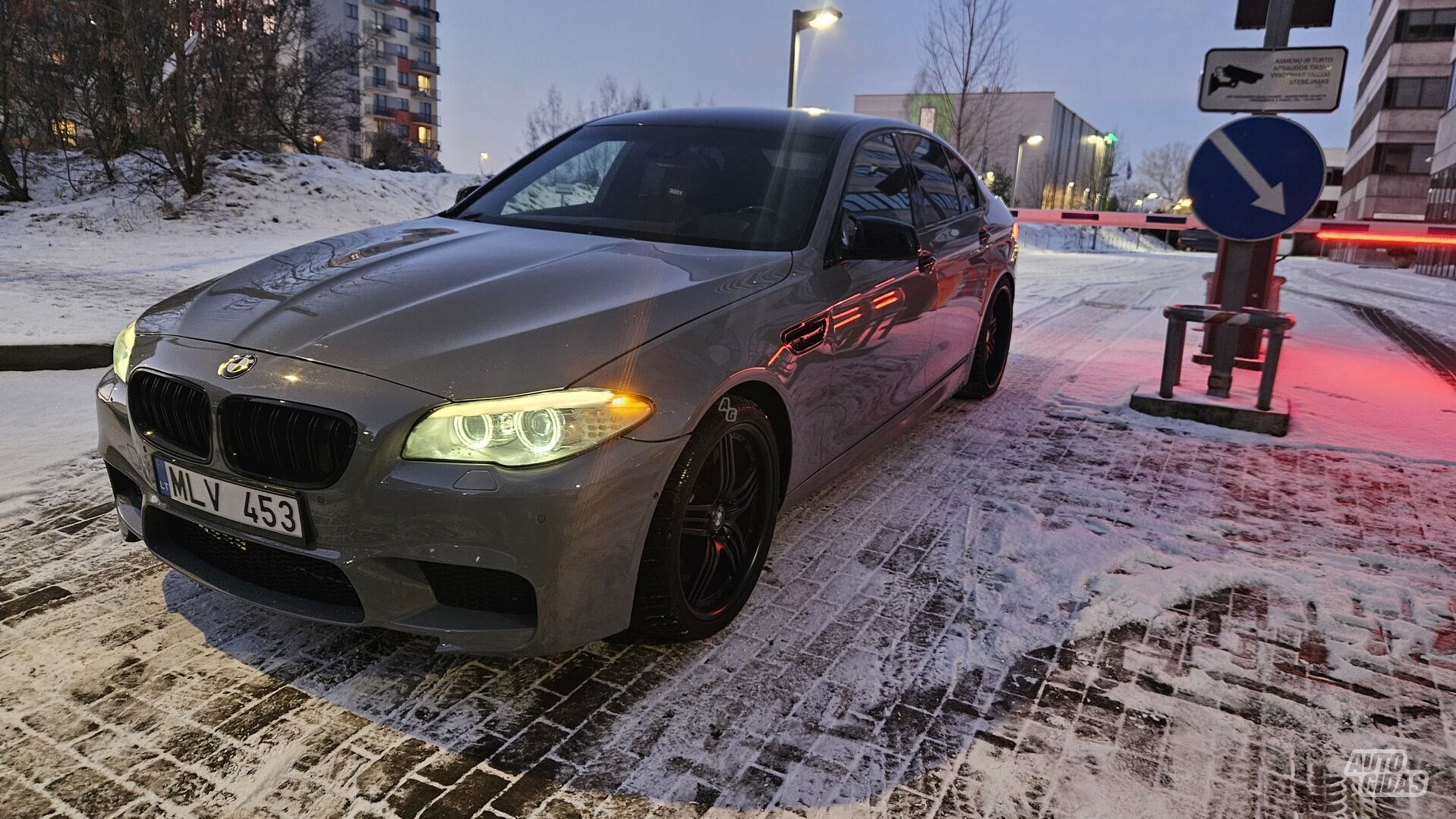 Bmw 530 2010 y Sedan