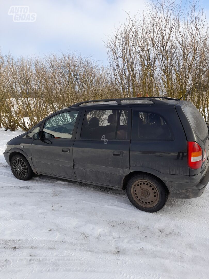 Opel Zafira 2000 г Универсал