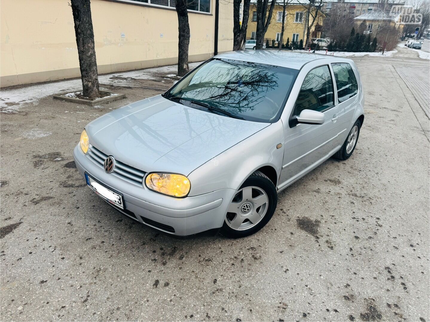 Volkswagen Golf 2003 г Купе